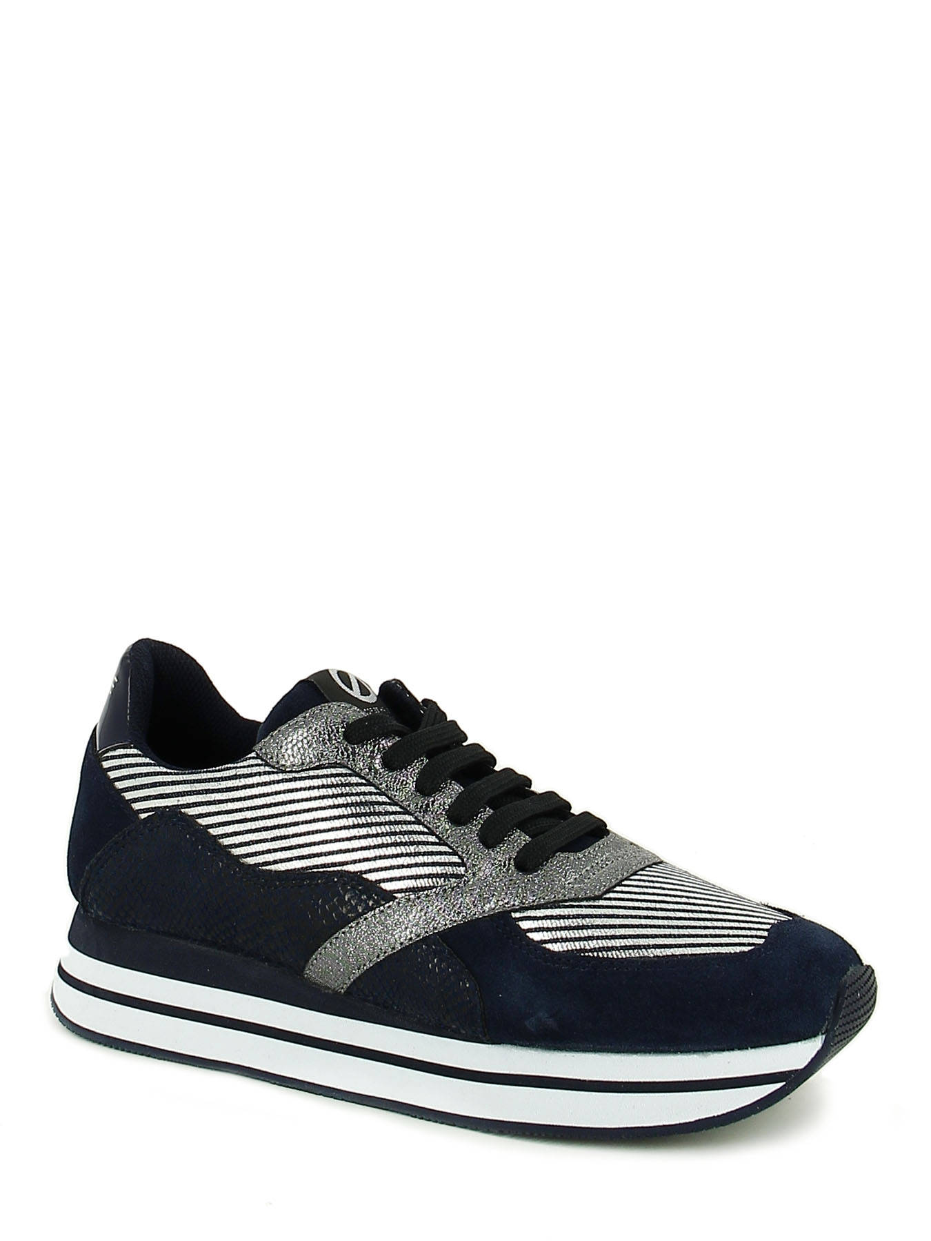 no name sneakers at mr price