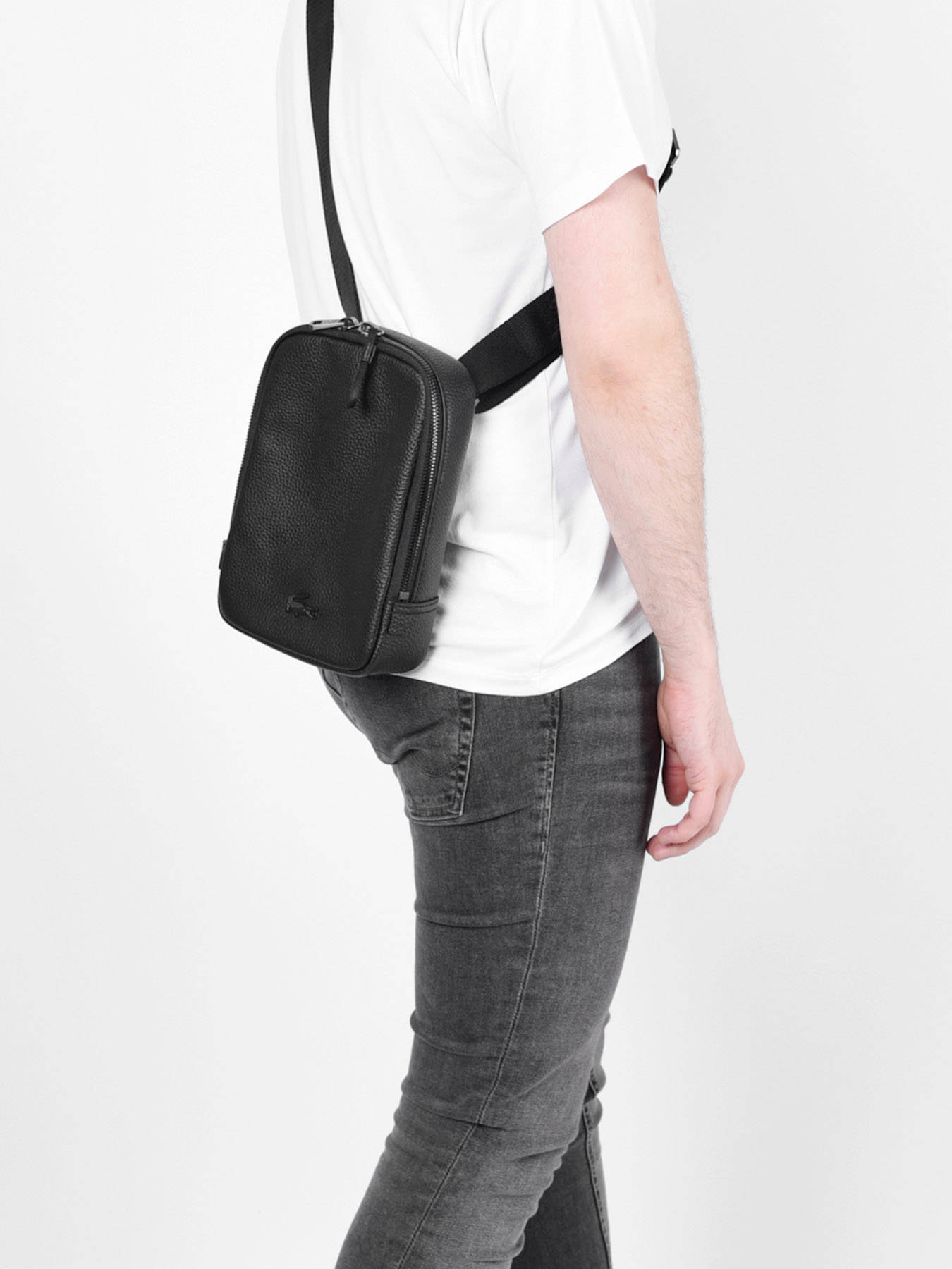 sac bandoulière lacoste