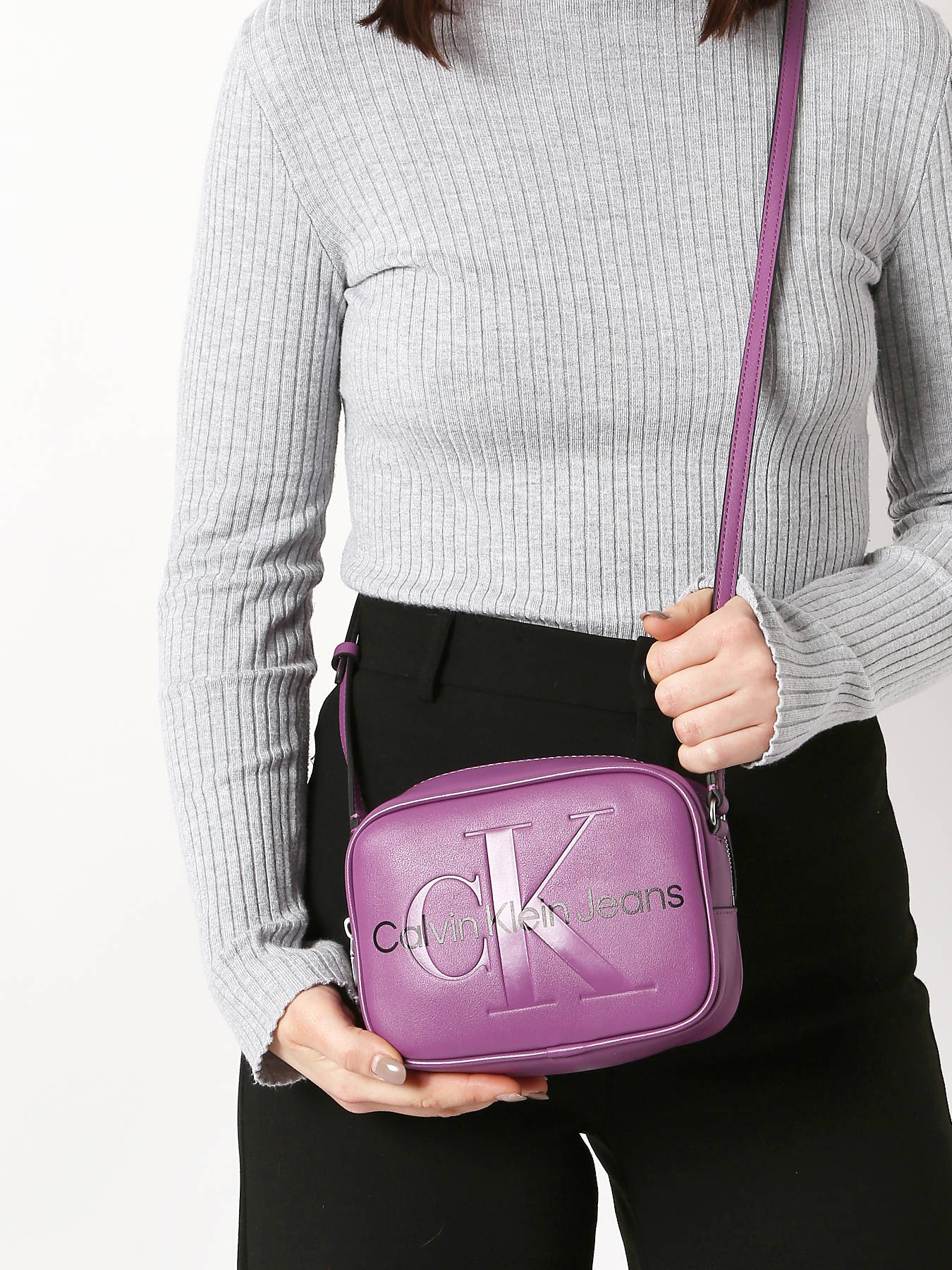 calvin klein handtas