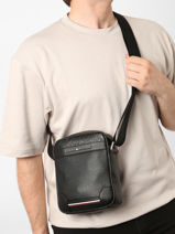 Cross Body Tas Tommy hilfiger Zwart central AM11308-vue-porte