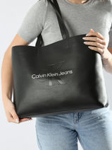 Sac Port paule Sculpted Calvin klein jeans Noir sculpted K610825-vue-porte