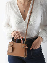 Sac Bandoulire Emily Cuir Le tanneur Jaune emily TEMI1630-vue-porte