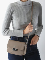 Cross Body Tas Daily City Lacoste Beige daily city NF4757DZ-vue-porte
