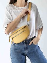 Sac Banane Caviar Cuir Milano Jaune caviar CA23111-vue-porte