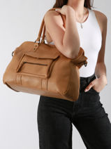 Sac Port paule A4 Cow Cuir Basilic pepper Marron cow BCOW78-vue-porte