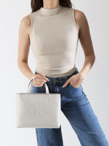 Sac Port Main Sculpted Calvin klein jeans Beige sculpted 4K3111G-vue-porte