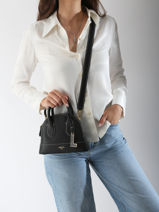 Cross Body Tas Belleville Leder Lancel Zwart belleville A13735-vue-porte