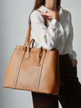 Cabas Belleville Cuir Lancel Marron belleville A13738-vue-porte