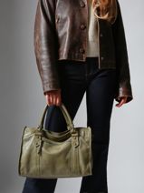 Sac Port Main Cow Cuir Basilic pepper Vert cow BCOW22-vue-porte
