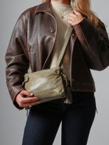 Sac Bandoulire Cow Cuir Basilic pepper Vert cow BCOW82-vue-porte