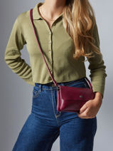 Sac Bandouli�re Caviar Cuir Milano Rouge caviar CA23067-vue-porte