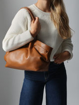 Schoudertas Caviar Leder Milano Bruin caviar CA25062-vue-porte