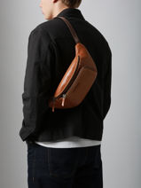 Sac Banane New Men Cuir Maverick Marron new men MAVNM816-vue-porte