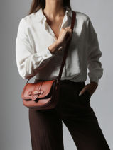 Sac Bandoulire Sienna Cuir Lancel Rouge sienna A13718-vue-porte
