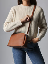 Sac Bandoulire Grained Miniprix Marron grained F2516-vue-porte