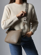 Sac Bandouli�re Grained Flora & co Beige grained F8575-vue-porte