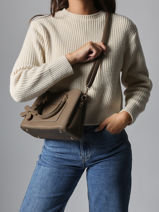 Sac Bandouli�re Grained Miniprix Marron grained H6931-vue-porte