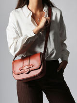 Sac Bandouli�re Sienna Cuir Lancel Rouge sienna A13719-vue-porte