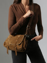 Sac Bandoulire Vintage Cuir Mila louise Marron vintage 3861VC-vue-porte
