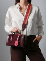 Mini Sac Bowling Bcbg Cuir Daim Lancel Rouge bcbg A13692-vue-porte
