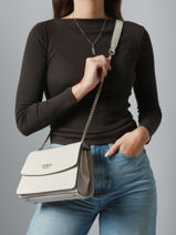 Sac Bandoulire Calista Guess Blanc calista BG733421-vue-porte