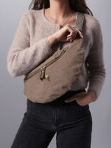 Sac Banane Le voyage en panier Marron velours AHP244-vue-porte