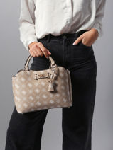 Sac Port Main Silia Guess Noir silia GP989006-vue-porte