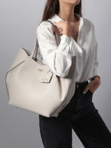 Sac Port paule Amorette Guess Beige amorette BG789824-vue-porte