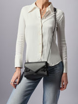 Sac Bandouli�re Emily Cuir Le tanneur Noir emily TEMI1056-vue-porte