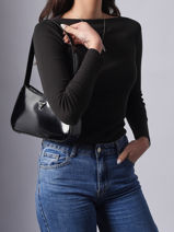 Sac Port� �paule Arnela Polyurethane Guess Noir arnela NY949617-vue-porte