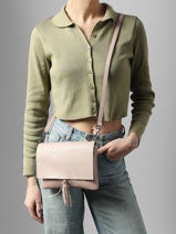 Sac Bandouli�re Caviar Cuir Milano Beige caviar CA22112-vue-porte