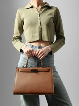 Sac Port� Main Caviar Cuir Milano Marron caviar CA25116-vue-porte