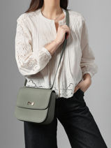 Sac Bandouli�re Ulysse Cuir Nathan baume Vert odyssey 2-vue-porte