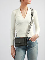 Sac Bandouli�re Saffiano Miniprix Beige saffiano F5023-vue-porte