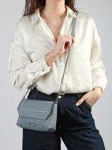 Sac Bandouli�re Ninon Soft Cuir Lancel Bleu ninon A14030-vue-porte