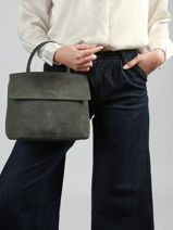 Sac Bandouli�re Clarita Cuir Daim Nathan baume Vert nathan 18S-vue-porte