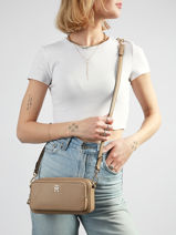 Sac Bandouli�re Th Daily Tommy hilfiger Marron th daily AW18377-vue-porte