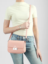 Sac Bandouli�re Daily City Lacoste Rose daily city NF4757DZ-vue-porte