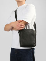 Sac Bandouli�re Arthur & aston Noir danny 6-vue-porte