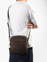 Sac Bandouli�re Arthur & aston Marron arsene 9-vue-porte