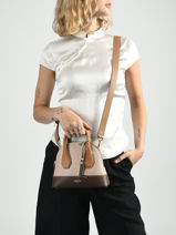 Sac Bandouli�re Belleville Cuir Lancel Beige belleville A14328-vue-porte