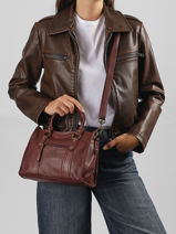 Sac Bandouli�re Cow Cuir Basilic pepper Rouge cow BCOW72-vue-porte