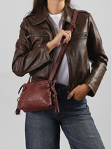 Sac Bandouli�re Cow Cuir Basilic pepper Rouge cow BCOW82-vue-porte