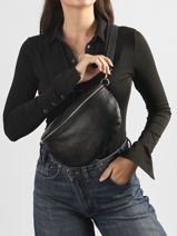 Sac Banane Cuir Milano Noir caviar CA21123O-vue-porte
