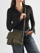 Cross Body Tas Grained Flora & co Groen grained F8045-vue-porte