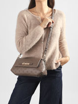 Cross Body Tas Carmella Guess Beige carmella PD222520-vue-porte