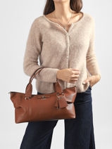Sac Port� Main Suzy Guess Marron suzy BG232206-vue-porte