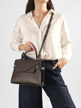 Cross Body Tas M Emilie Grain� Leder Le tanneur Bruin emily TEMI1014-vue-porte