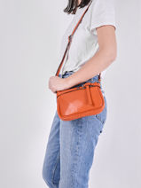 Cross Body Tas Caviar Leder Milano Geel caviar G1421N-vue-porte