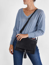 Sac Bandoulire Caviar Cuir Milano Bleu caviar CA21062-vue-porte
